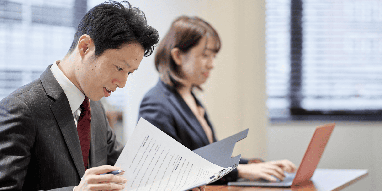 上班族英文學習的必修課：突破職場瓶頸的關鍵（圖片來源：Adobe stock image）