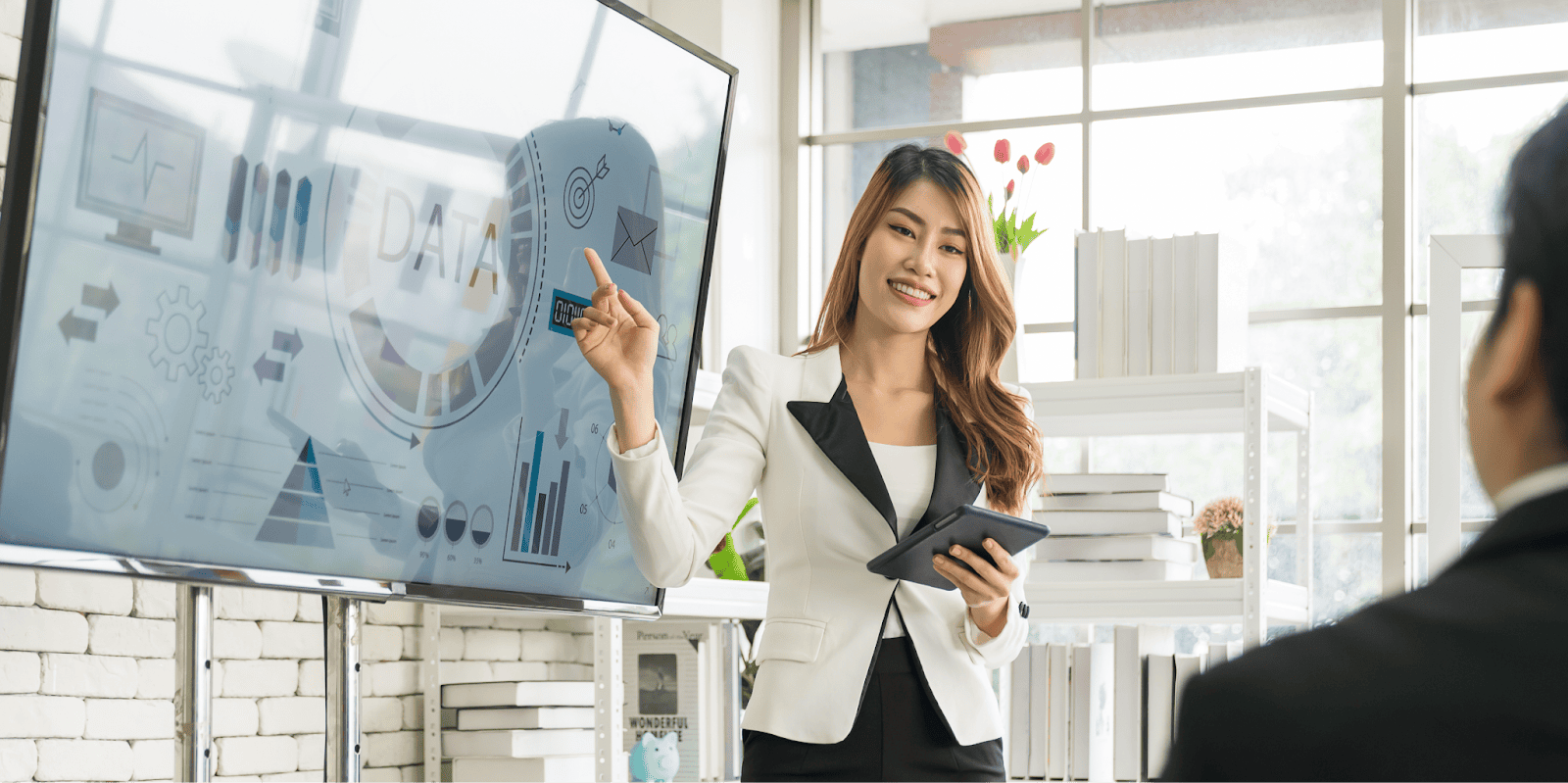 商業英文簡報者（圖片來源：Adobe Stock Image）