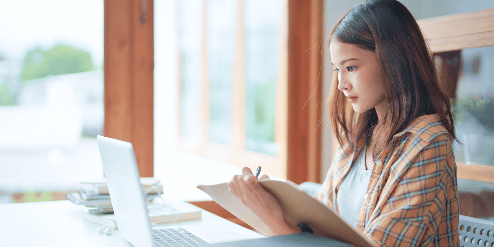 自己的線上英文環境靠自己找尋(圖片來源:Adobe Stock Image)