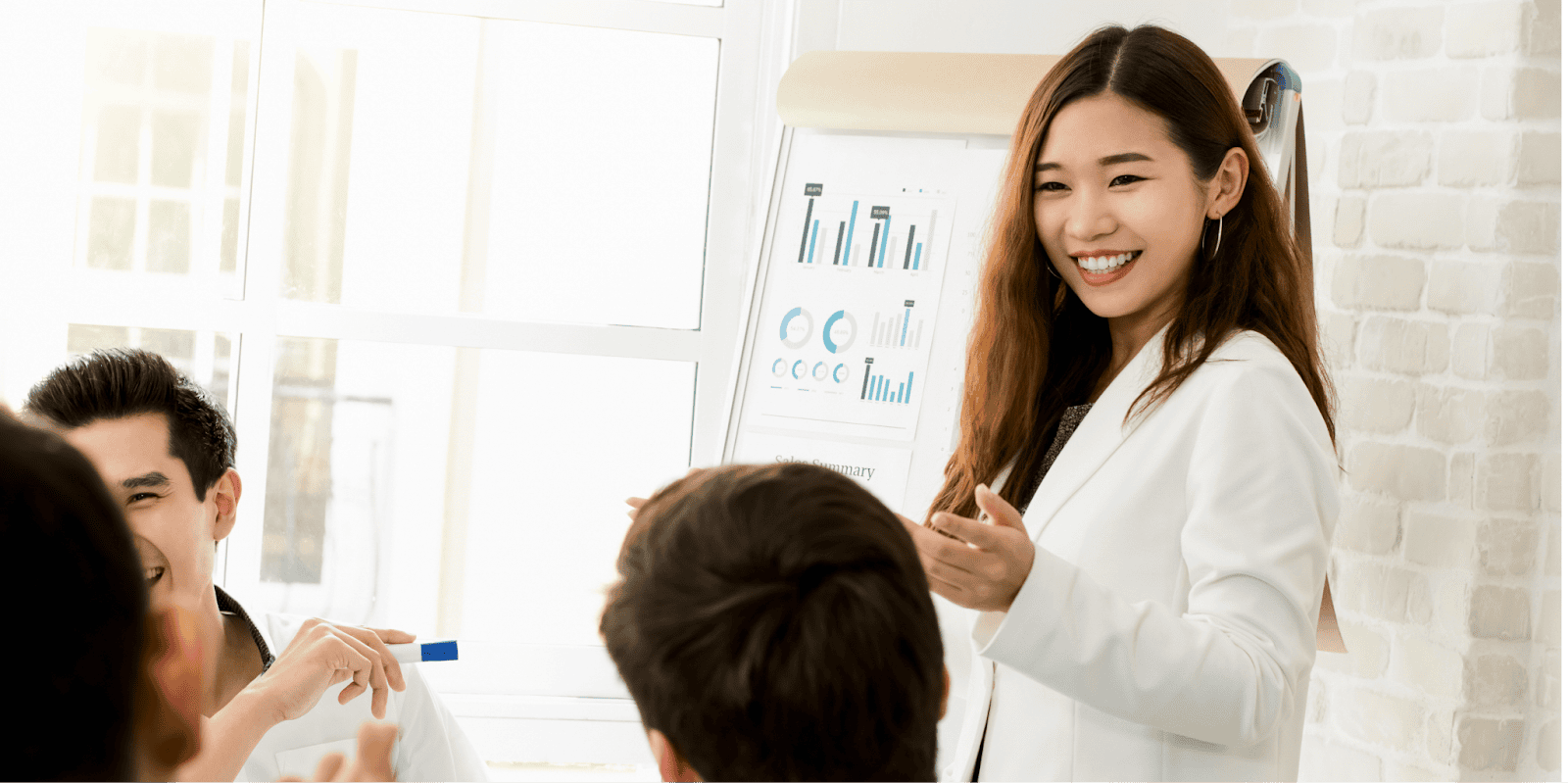 批判性思維與應變力：在英文環中從容應對（圖片來源：Adobe stock image）