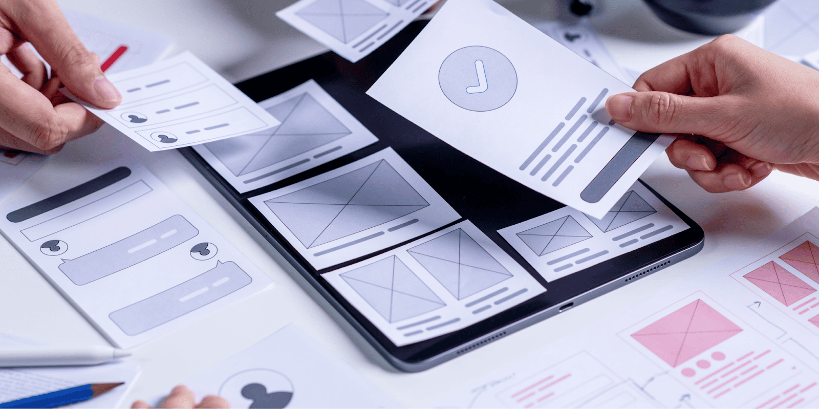 UI/UX設計 (UI/UX Design)（圖片來源：Adobe stock image）