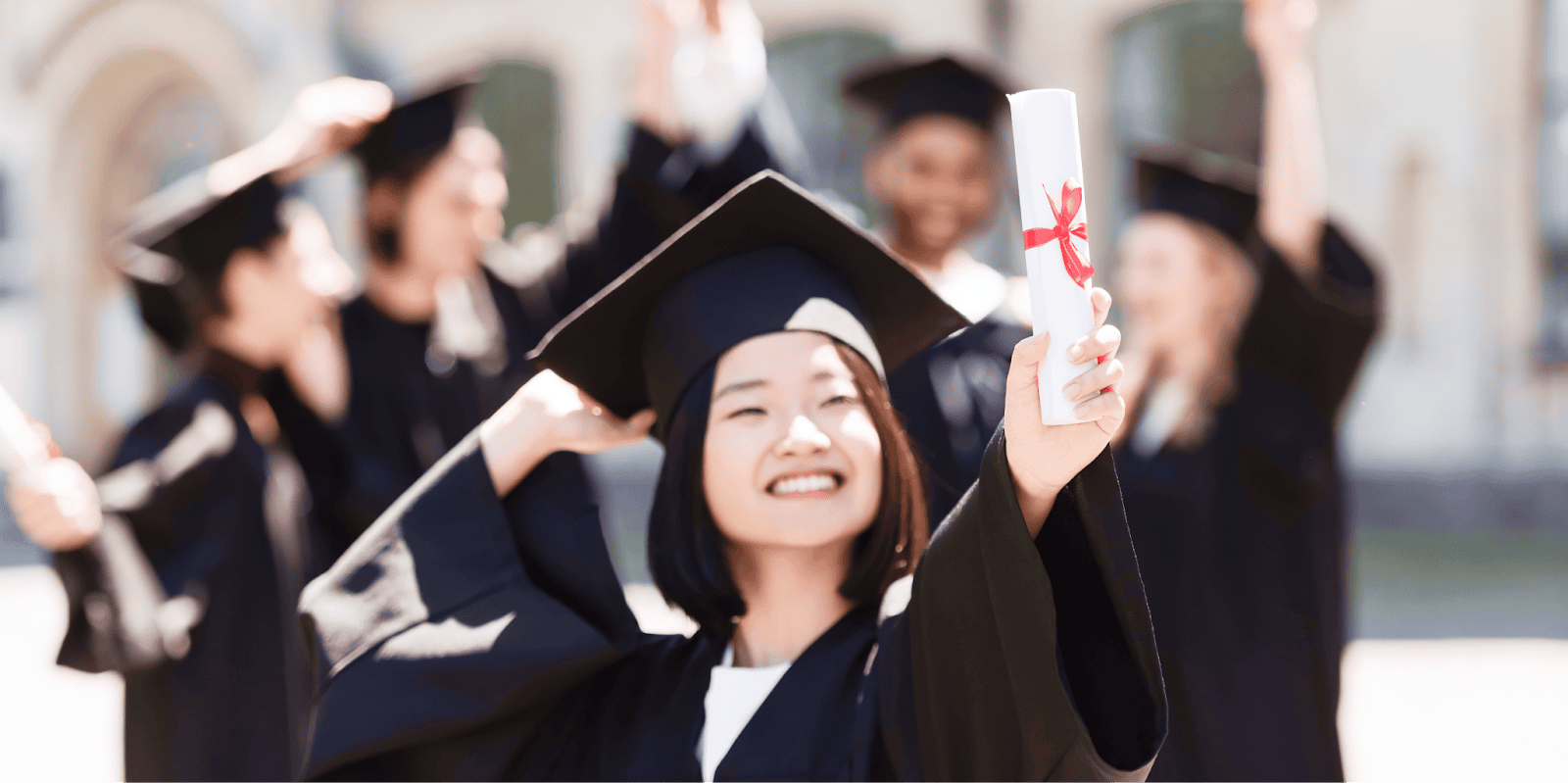 大學生英文銜接職場,畢業前該補強什麼?(圖片來源:Adobe stock image)
