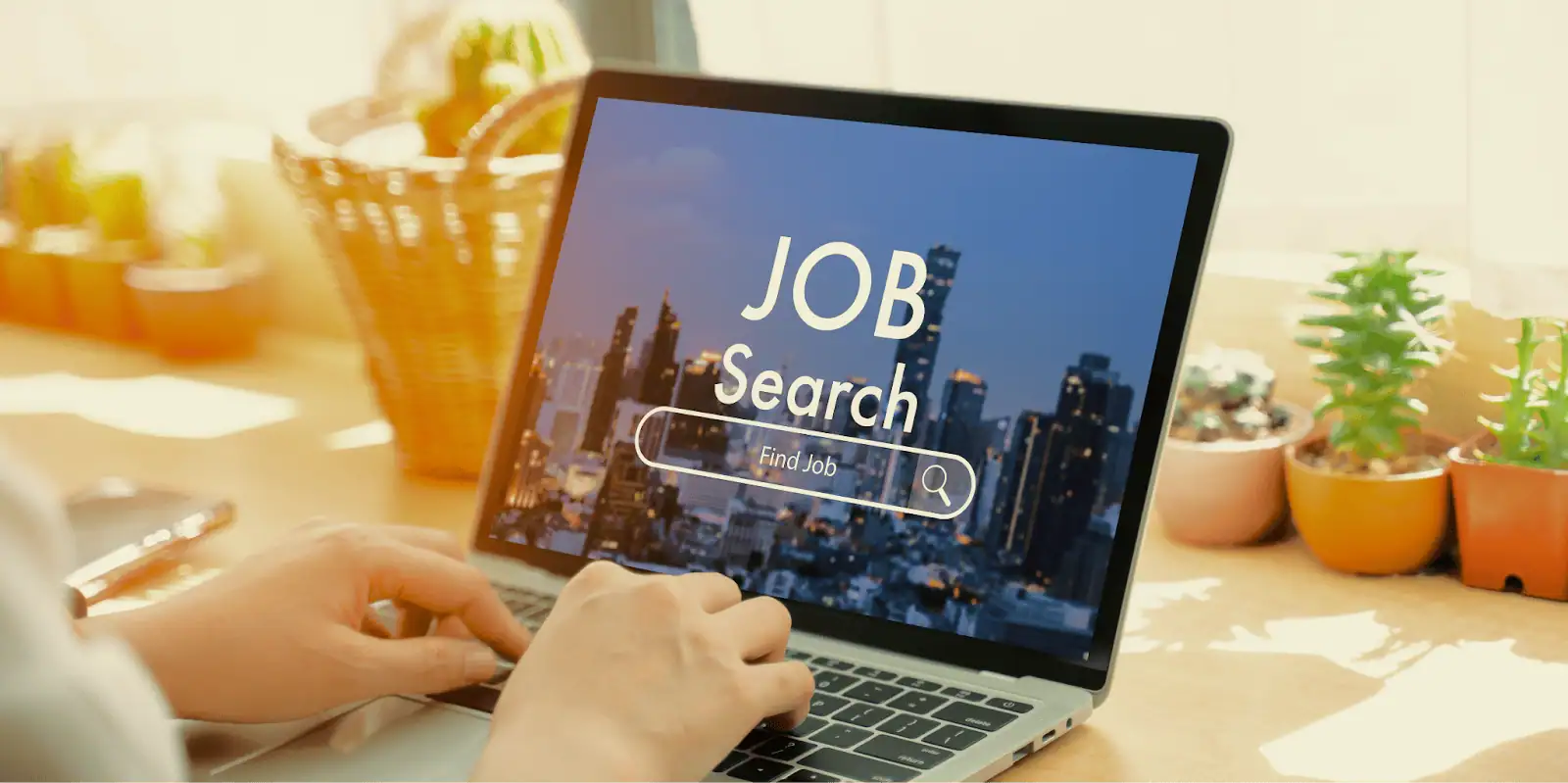 面試英文錢，去國際求職平台找看看職缺（圖片來源：Adobe stock image）