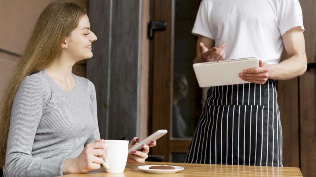 英文點餐 ordering 圖片來源:freepik